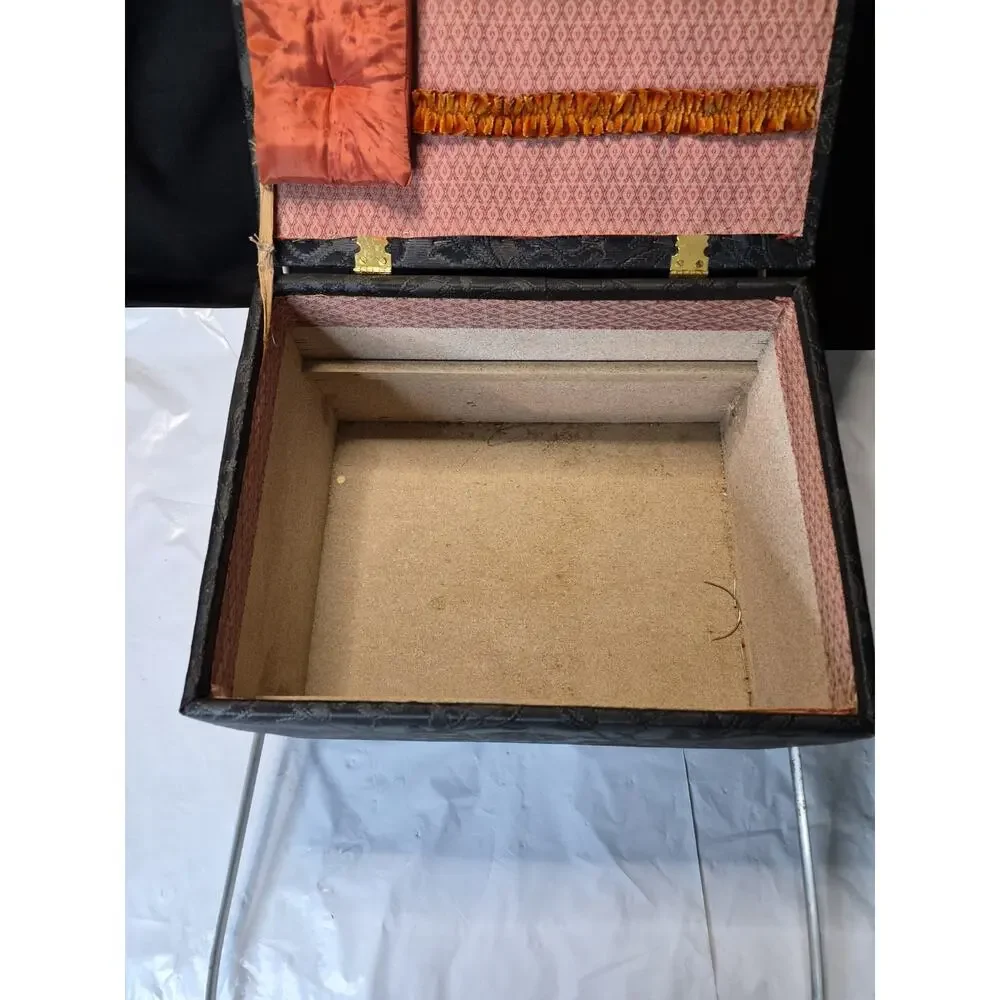 Black Flower Print Sewing Box Storage With Removable Top Tray & Pin Cushion